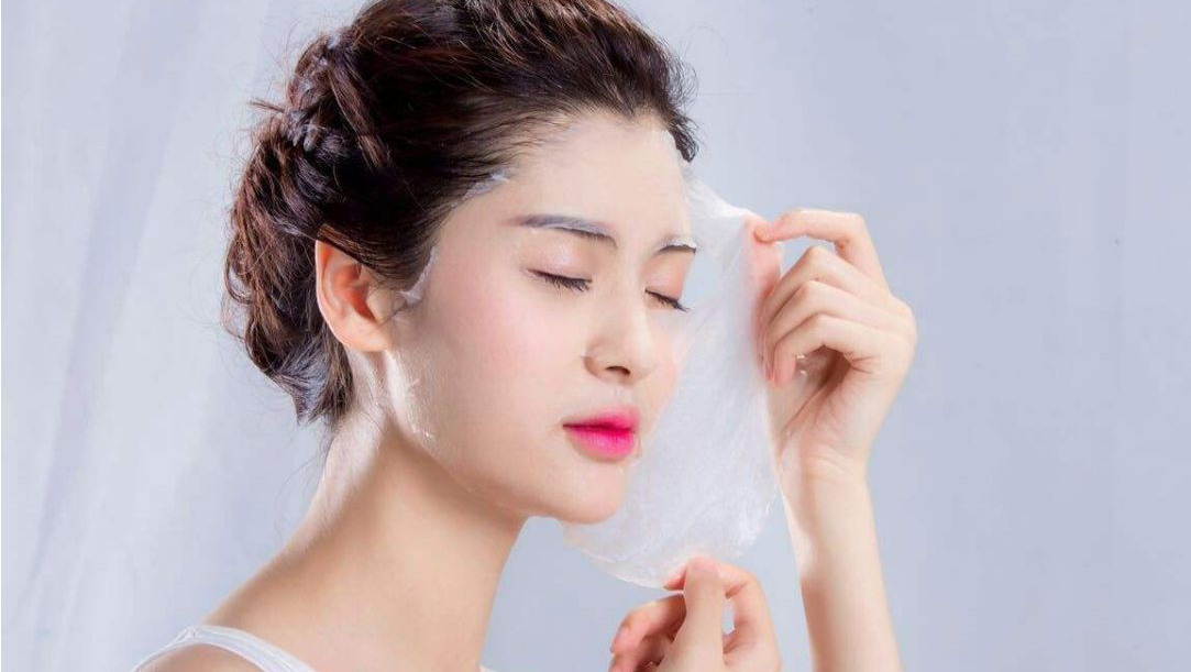 教你正确的敷面膜，吸收效果翻倍